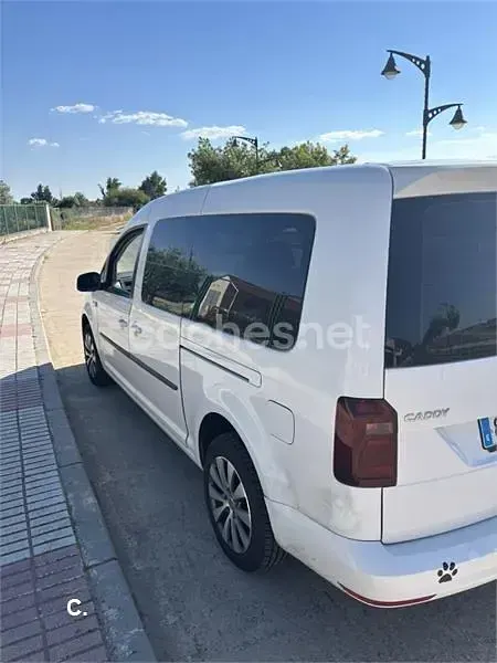 Usado VW Caddy Trendline 102 CV (75 kW) 2016 Blanco Monovolumen
