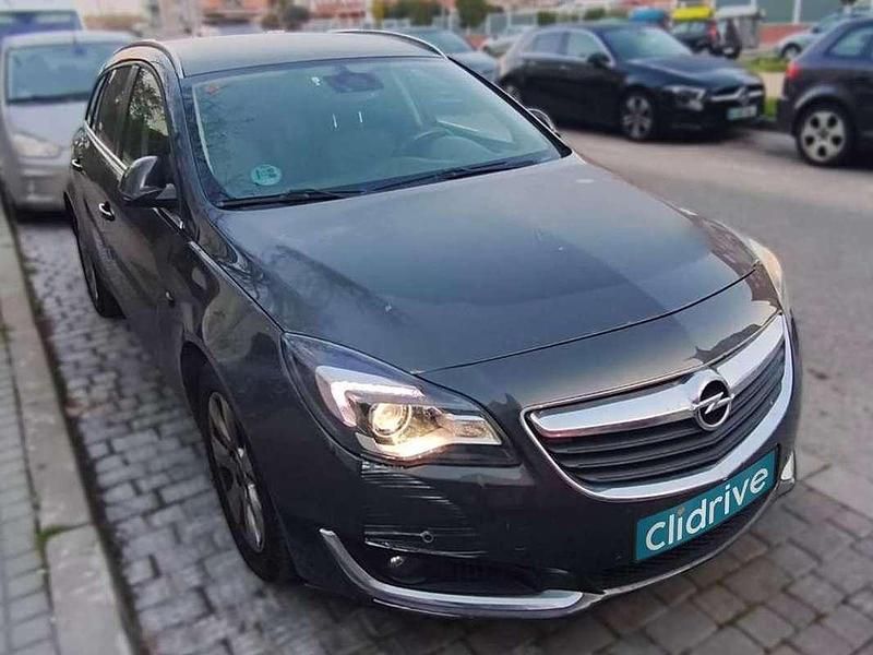 Usado Opel Insignia Selective 136 CV (100 kW) 2017 Gris Familiar