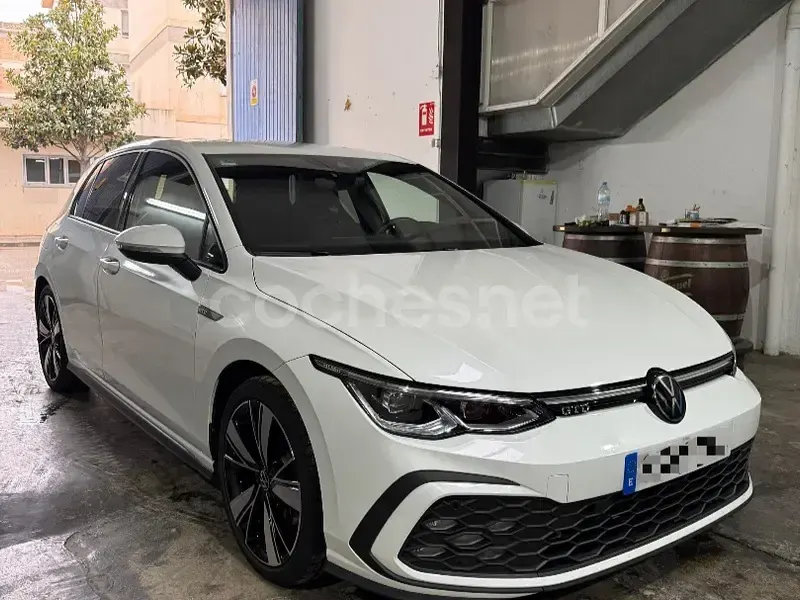 Usado VW Golf VIII R-line 150 CV (110 kW) 2022 Blanco Berlina