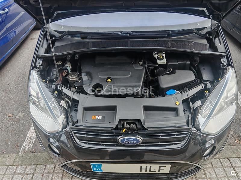 Begagnad Ford S-MAX Titanium 140 HK (102 kW) 2012 Svart Minibuss