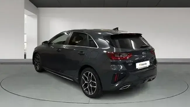 Usado Kia Ceed GT GT-Line 136 CV (100 kW) 2021 Gris