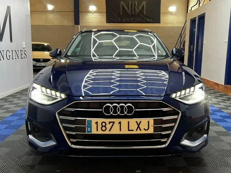 Usado Audi A4 Advanced Plus 163 CV (119 kW) 2022 Azul Familiar