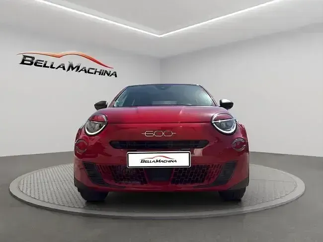 Usado Fiat 600 La Prima 100 CV (73 kW) 2025 Rojo SUV