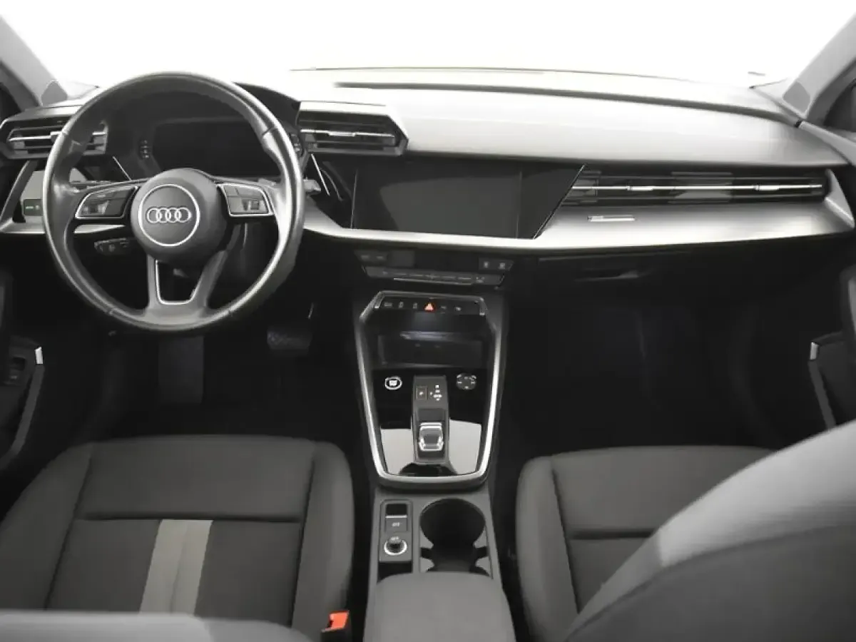 Usado Audi A3 Advanced Plus 150 CV (110 kW) 2023 Negro Berlina