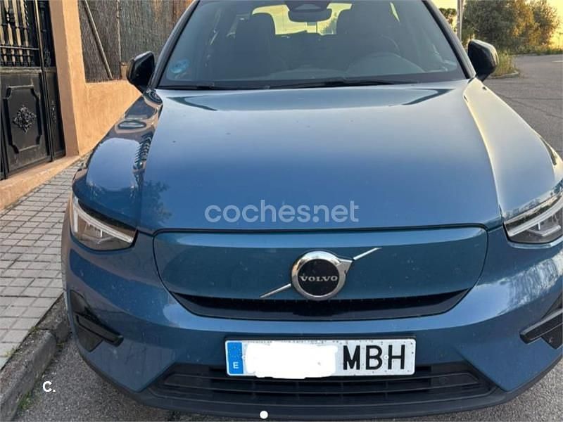 Eléctrico Usado 2022 Volvo XC40 Core SUV | 26.500 € (Precio justo) - Imagen 1/4