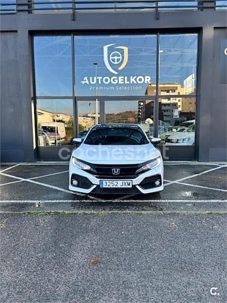 Blanco Usado 2017 Honda Civic Executive Berlina | 17.700 € (Caro) - Imagen 1/4