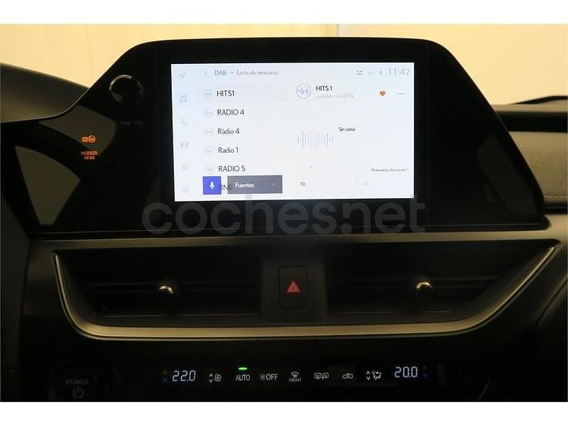 Usado Lexus UX 184 CV (135 kW) 2024 Rojo SUV