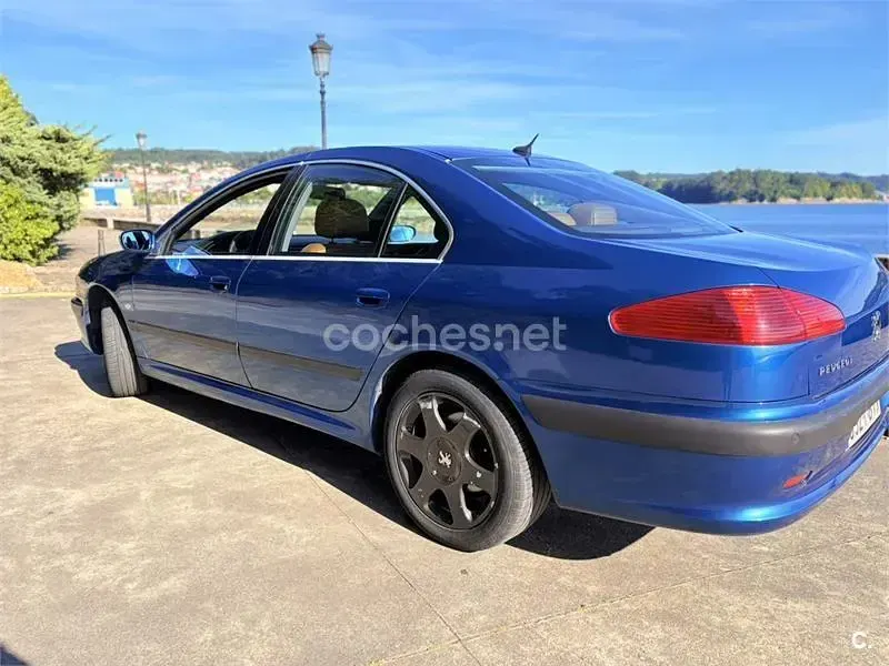 Usado Peugeot 607 136 CV (100 kW) 2002 Azul Berlina