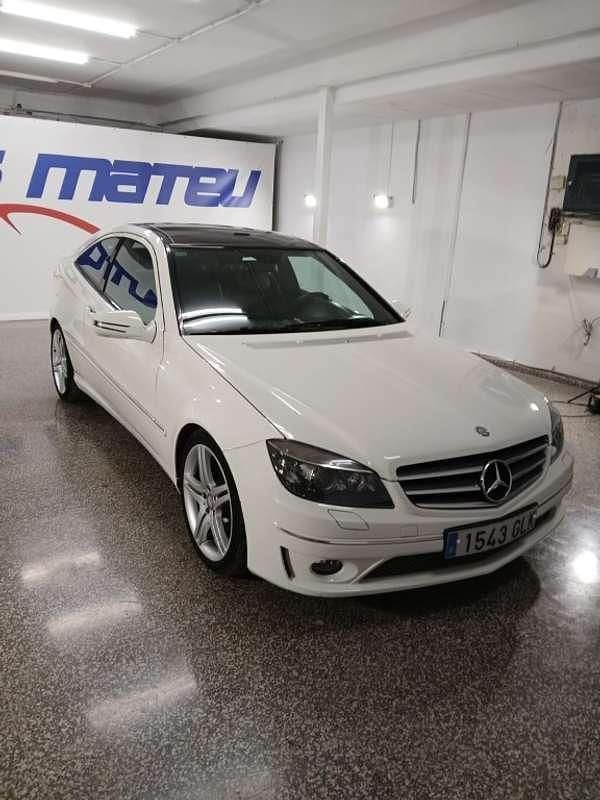 Usado Mercedes C220 150 CV (110 kW) 2009 Blanco Coupe