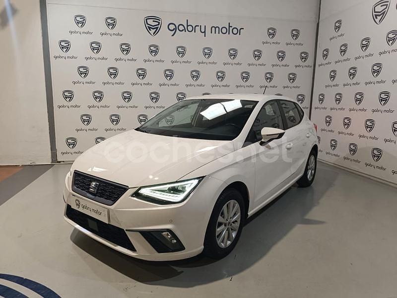 Usado Seat Ibiza Style 110 CV (80 kW) 2023 Blanco Berlina
