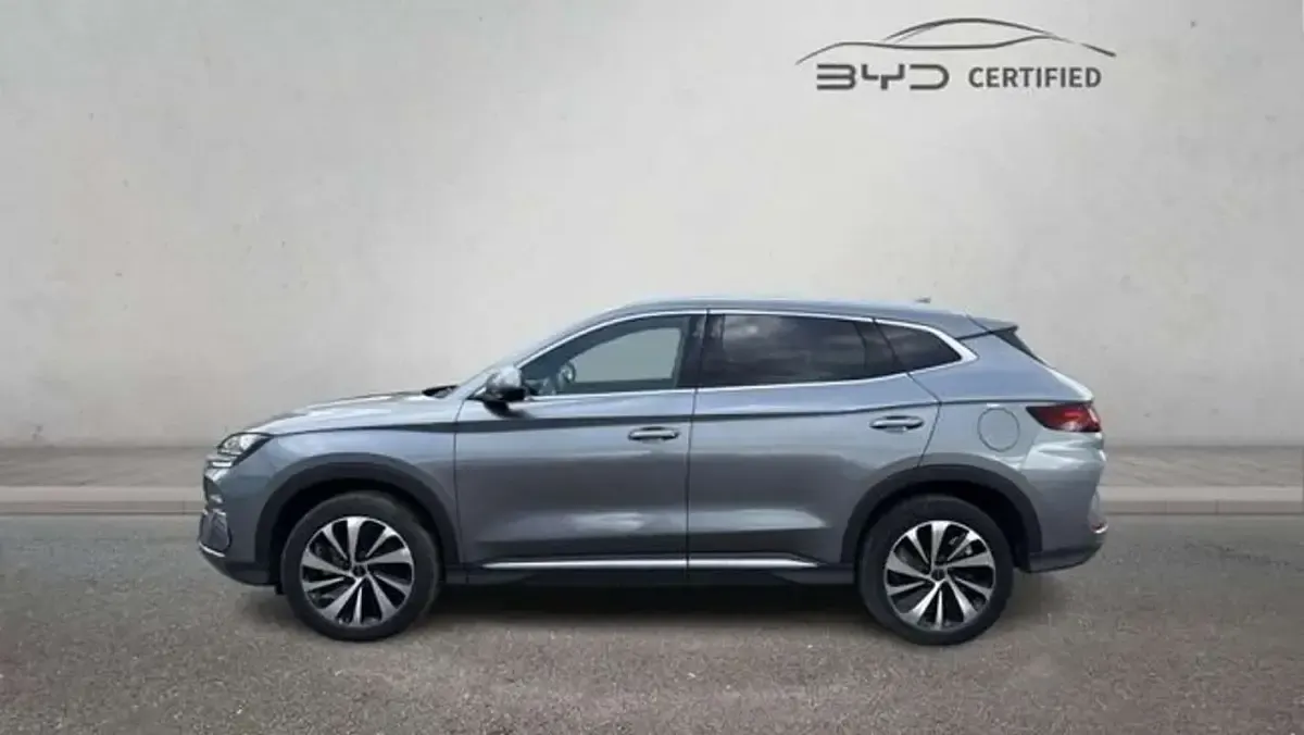 Usado BYD Seal U Boost 218 CV (160 kW) 2025 Gris SUV