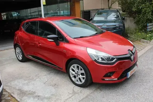 Usado Renault Clio IV LIMITED 75 CV (55 kW) 2019 Rojo Berlina