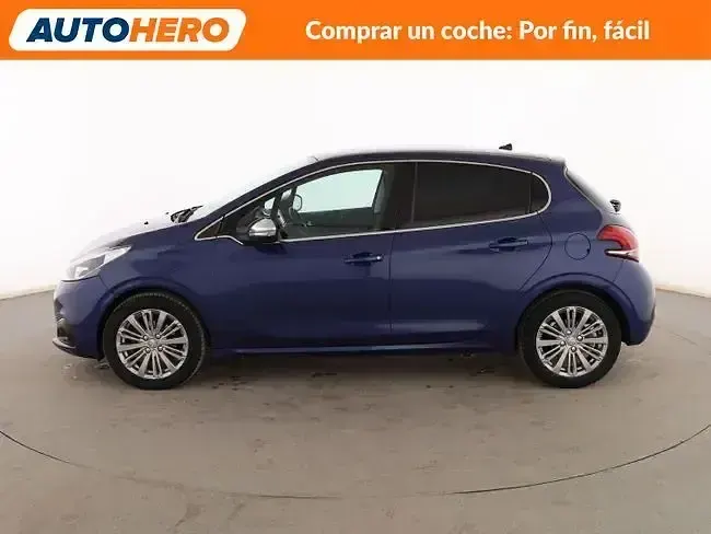 Usado Peugeot 208 Allure 110 CV (80 kW) 2016 Azul Utilitario