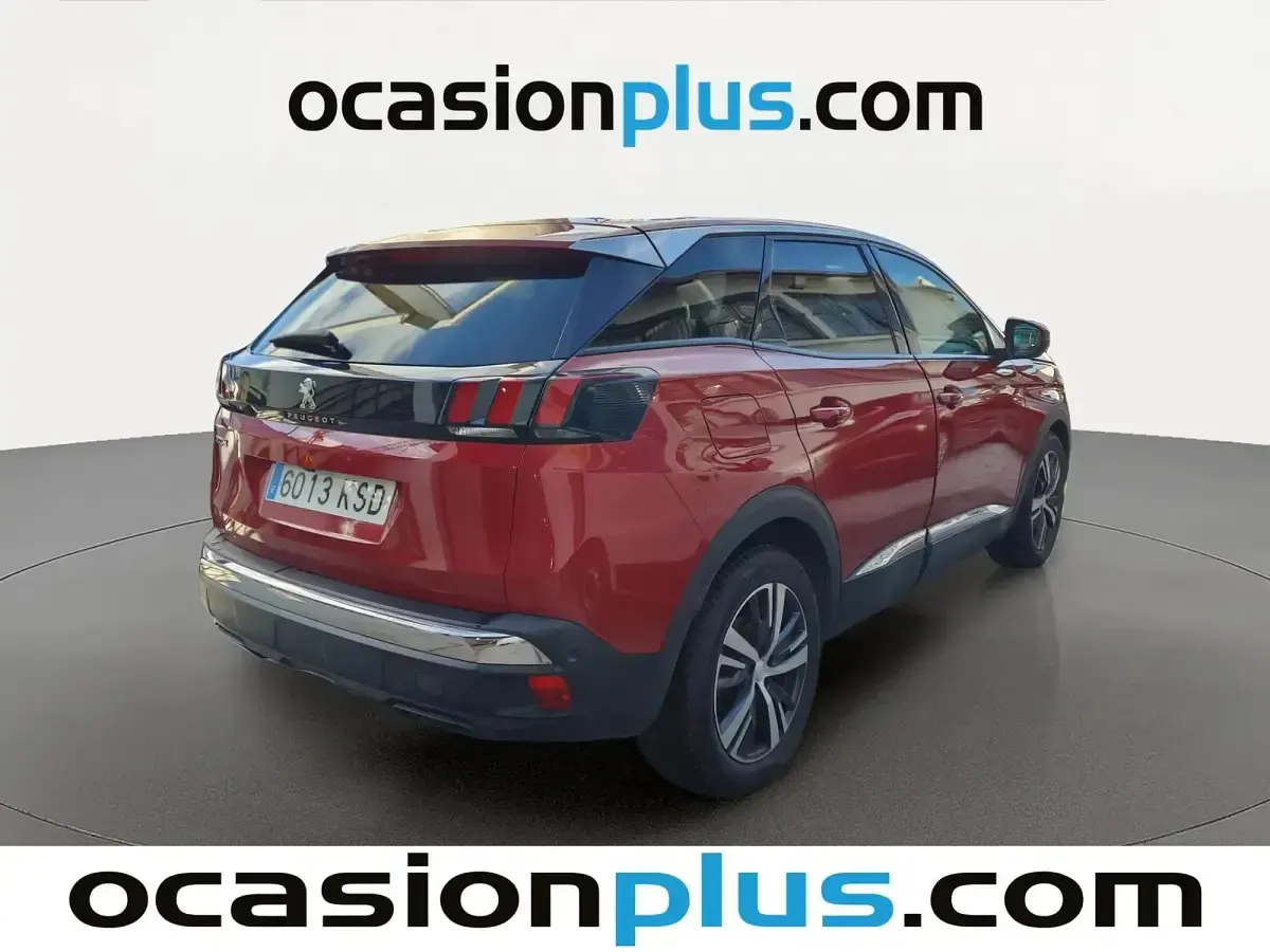 Usado Peugeot 3008 Allure 130 CV (95 kW) 2018 Rojo Pickup/Camioneta