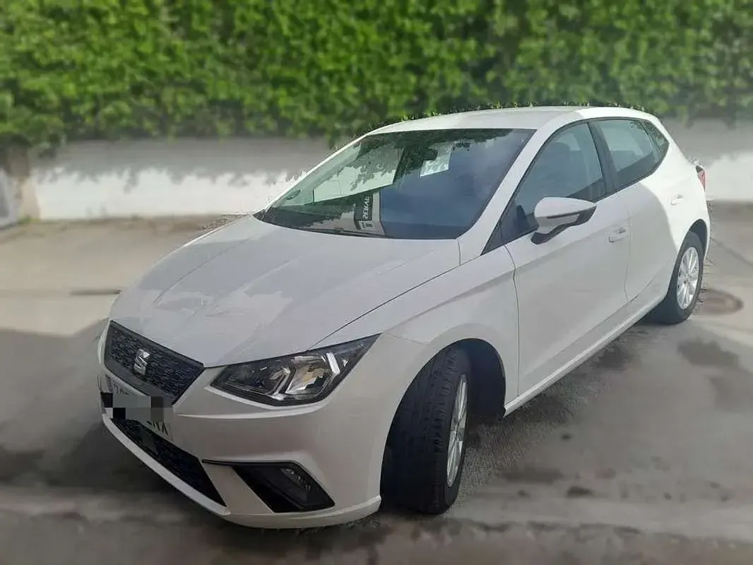 Usado Seat Ibiza Style 90 CV (66 kW) 2021 Blanco Utilitario