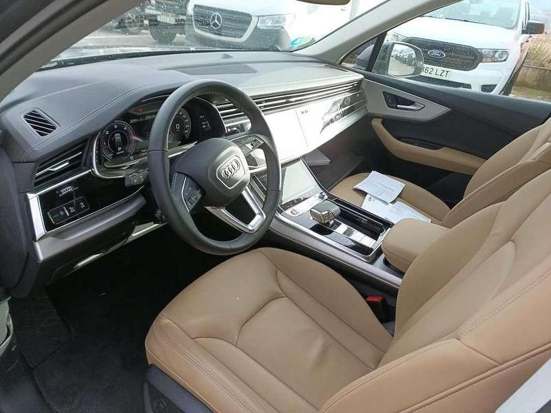 Usado Audi Q7 Advanced 231 CV (169 kW) 2024 Gris SUV
