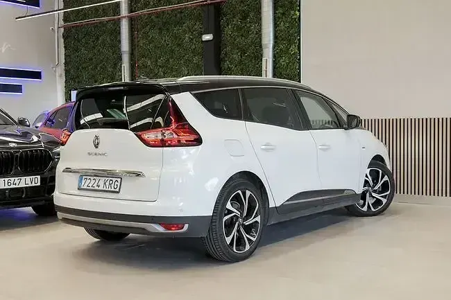 Usado Renault Scénic III Edition One 160 CV (117 kW) 2017 Blanco Monovolumen