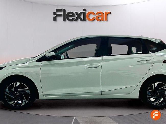 Usado Hyundai i20 84 CV (61 kW) 2020 Blanco Utilitario