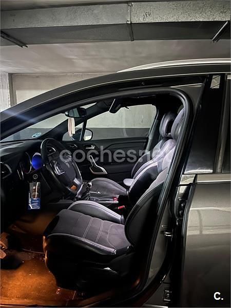 Usado DS Automobiles DS4 Crossback Style 120 CV (88 kW) 2018 Gris / plata SUV