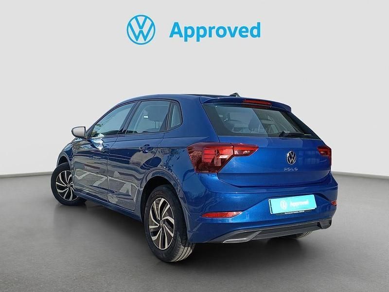 Usado VW Polo Life 95 CV (69 kW) 2022 Azul Utilitario