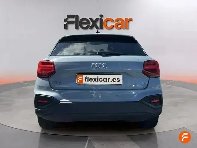 Usado Audi Q2 110 CV (80 kW) 2022 Gris SUV