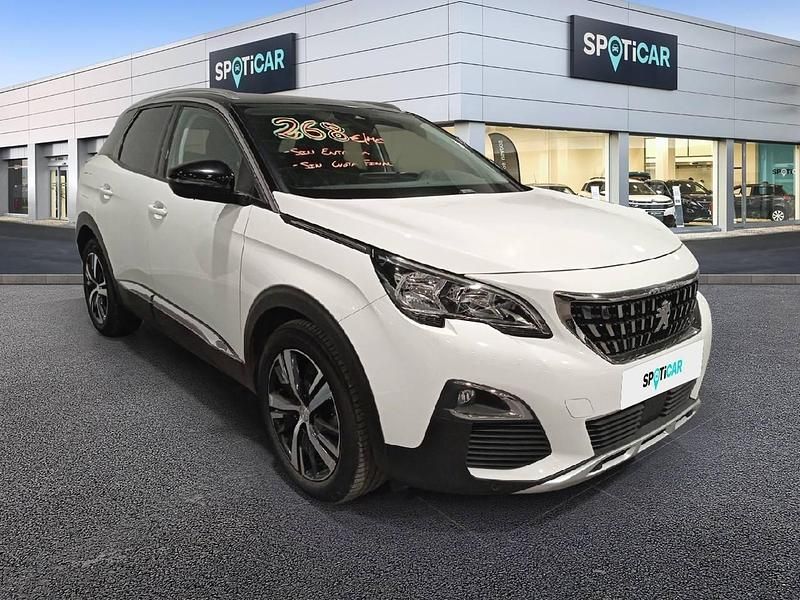 Usado Peugeot 3008 Allure 130 CV (95 kW) 2018 Blanco SUV