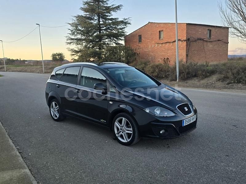 Negro Usado 2012 Seat Altea XL Reference Monovolumen | 5990 € (Precio justo) - Imagen 1/4