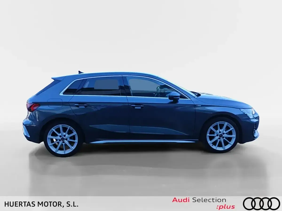 Usado Audi A3 S-Line 150 CV (110 kW) 2025 Gris Berlina