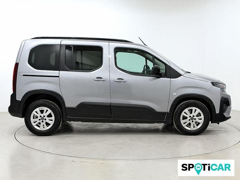 Usado Peugeot Rifter Allure 101 CV (74 kW) 2024 Gris Monovolumen