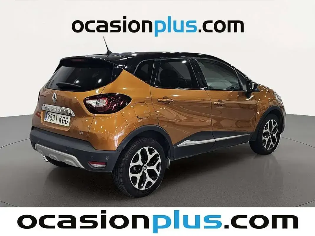 Usado Renault Captur Zen 90 CV (66 kW) 2017 Naranja SUV