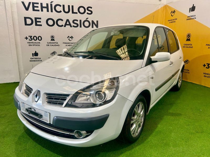 Blanco Usado 2009 Renault Scénic III Authentique Monovolumen | 6990 € (Precio justo) - Imagen 1/4