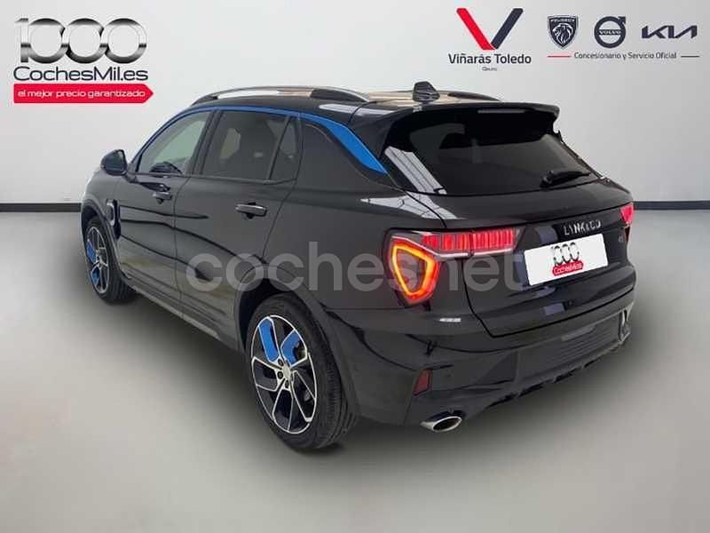 Usado Lynk & Co 01 261 CV (191 kW) 2023 Negro SUV