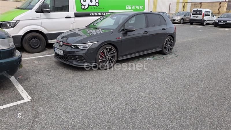 Usado VW Golf VII GTI Clubsport 301 CV (221 kW) 2021 Gris / plata Utilitario