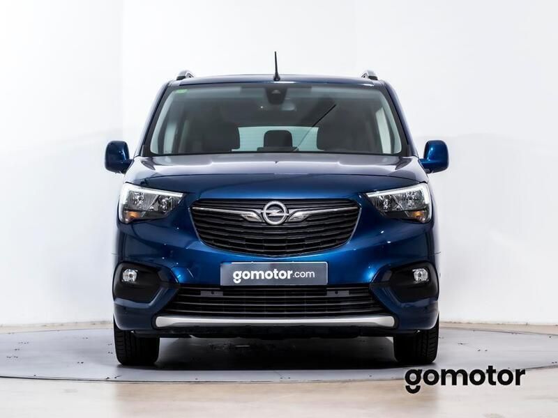 Usado Opel Combo Innovation 110 CV (80 kW) 2019 Azul Monovolumen