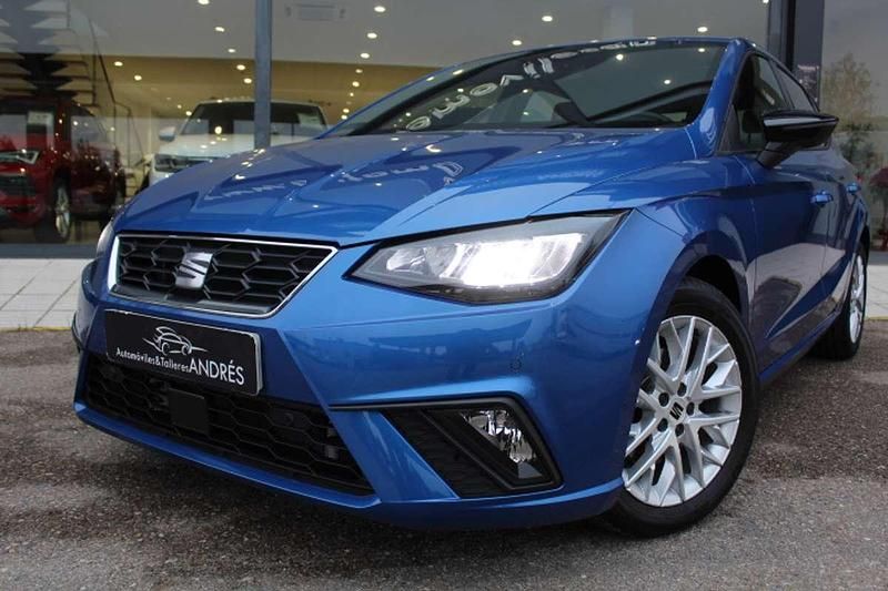 Usado Seat Ibiza FR 116 CV (85 kW) 2024 Azul Utilitario
