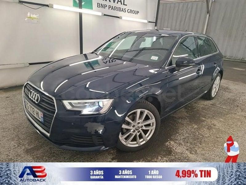 Usado Audi A3 116 CV (85 kW) 2019 Gris / plata Berlina
