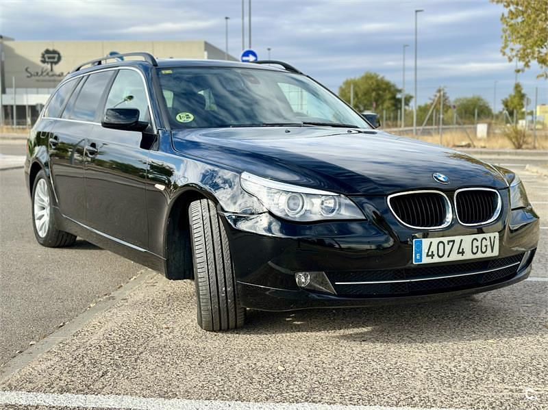 Usado BMW 520 163 CV (119 kW) 2008 Negro Familiar