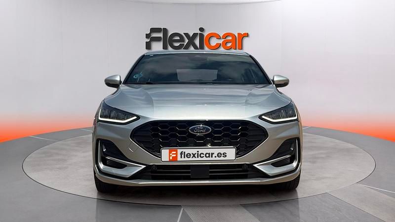 Usado Ford Focus ST-Line 125 HP (91 kW) 2023 Cinzento Sedan