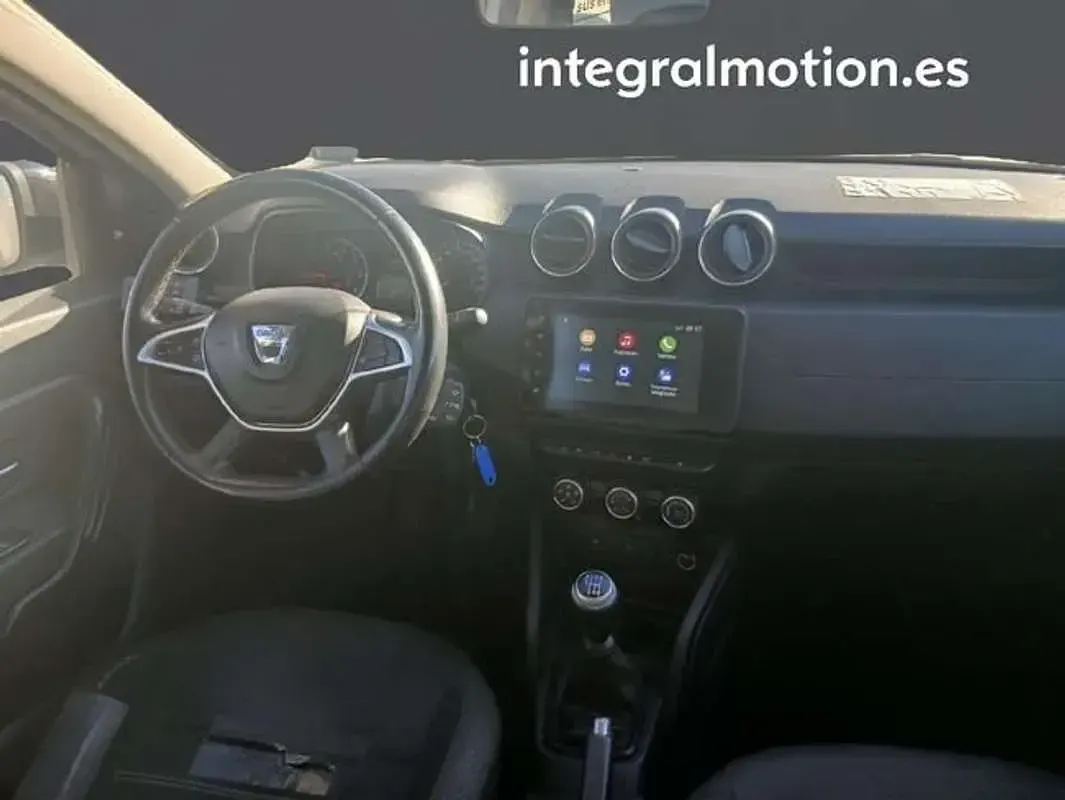 Usado Dacia Duster Comfort 116 CV (85 kW) 2021 Blanco SUV