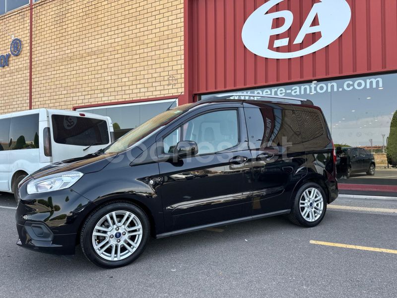 Negro Usado 2020 Ford Tourneo Courier Titanium Monovolumen | 15.990 € (Precio justo) - Imagen 1/4
