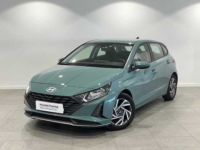 Angrove green Usado 2024 Hyundai i20 Utilitario | 18.500 € (Un poco caro) - Imagen 1/4
