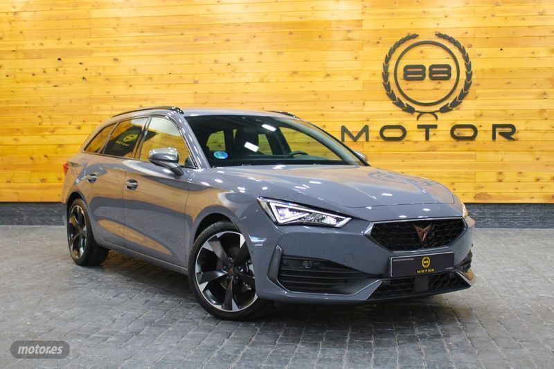 Gris Usado 2023 Cupra Leon Familiar | 24.970 € (Precio justo) - Imagen 1/4