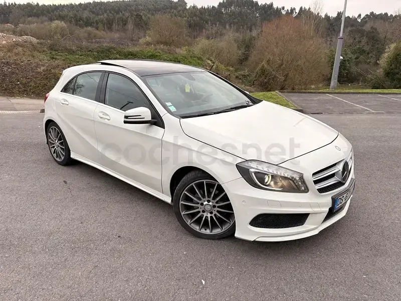 Usado Mercedes A180 AMG line 122 CV (89 kW) 2015 Blanco Utilitario