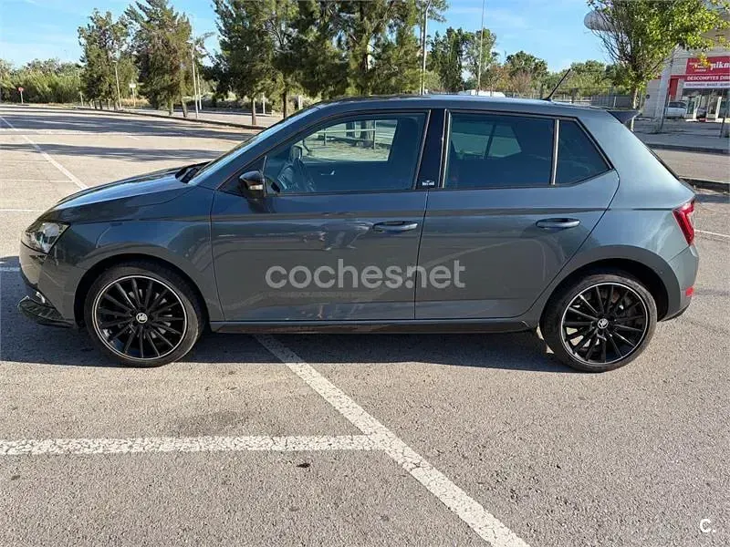 Usado Skoda Fabia Monte Carlo 110 CV (80 kW) 2020 Gris / plata Utilitario