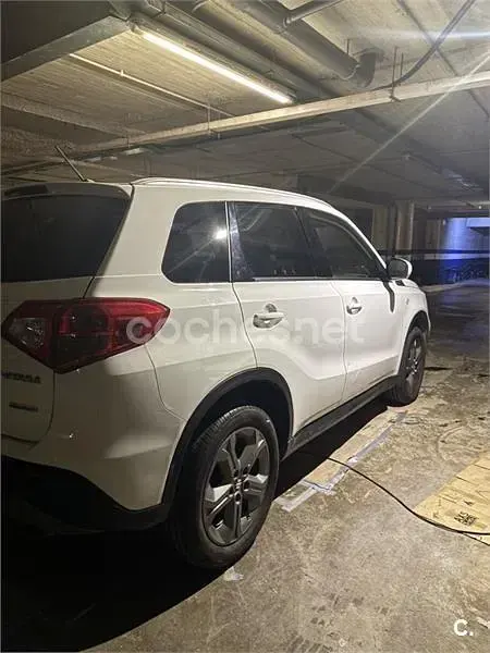 Usado Suzuki Vitara 120 CV (88 kW) 2017 Blanco SUV