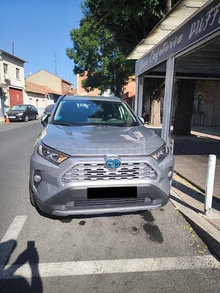 Usado Toyota RAV4 Hybrid Advance 218 CV (160 kW) 2019 Gris / plata SUV