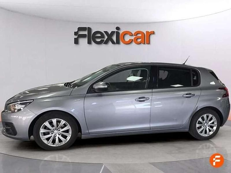 Usado Peugeot 308 SW Allure 131 CV (96 kW) 2020 Gris Familiar