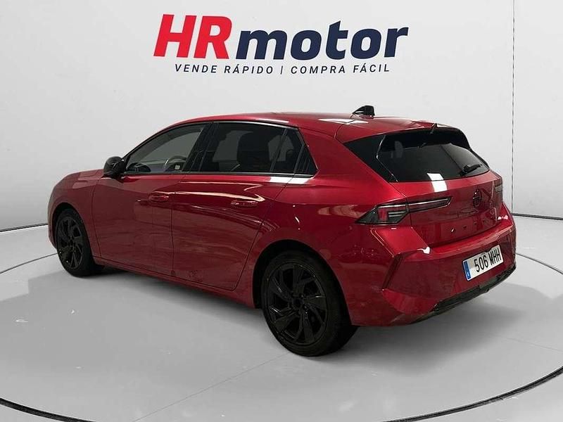 Usado Opel Astra 131 CV (96 kW) 2023 Rojo Utilitario