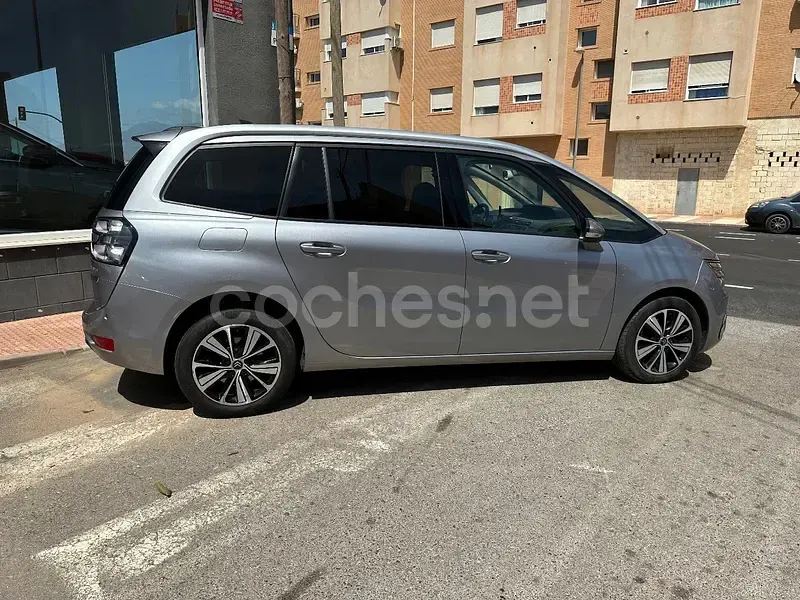 Usado Citroën C4 SpaceTourer Feel 163 CV (119 kW) 2018 Gris / plata Monovolumen