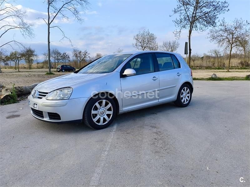 Usado VW Golf IV Sportline 140 CV (102 kW) 2006 Gris / plata Berlina